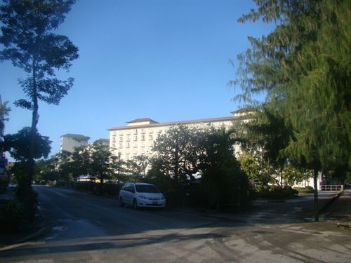 Micro Beach Hotel Garapan Esterno foto