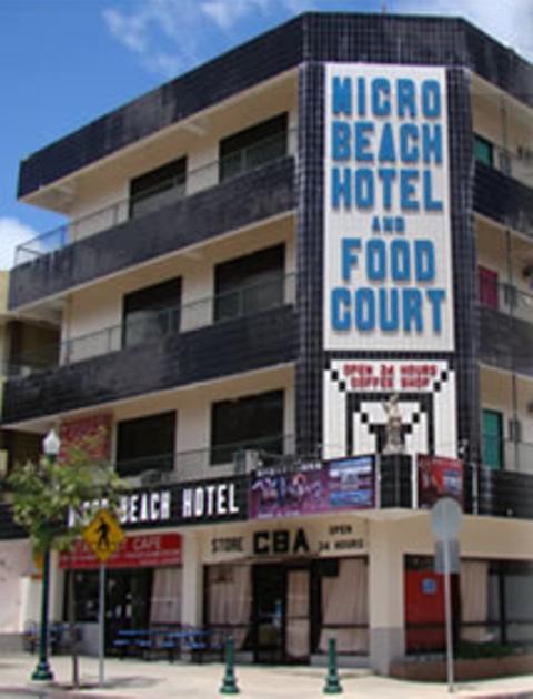 Micro Beach Hotel Garapan Esterno foto